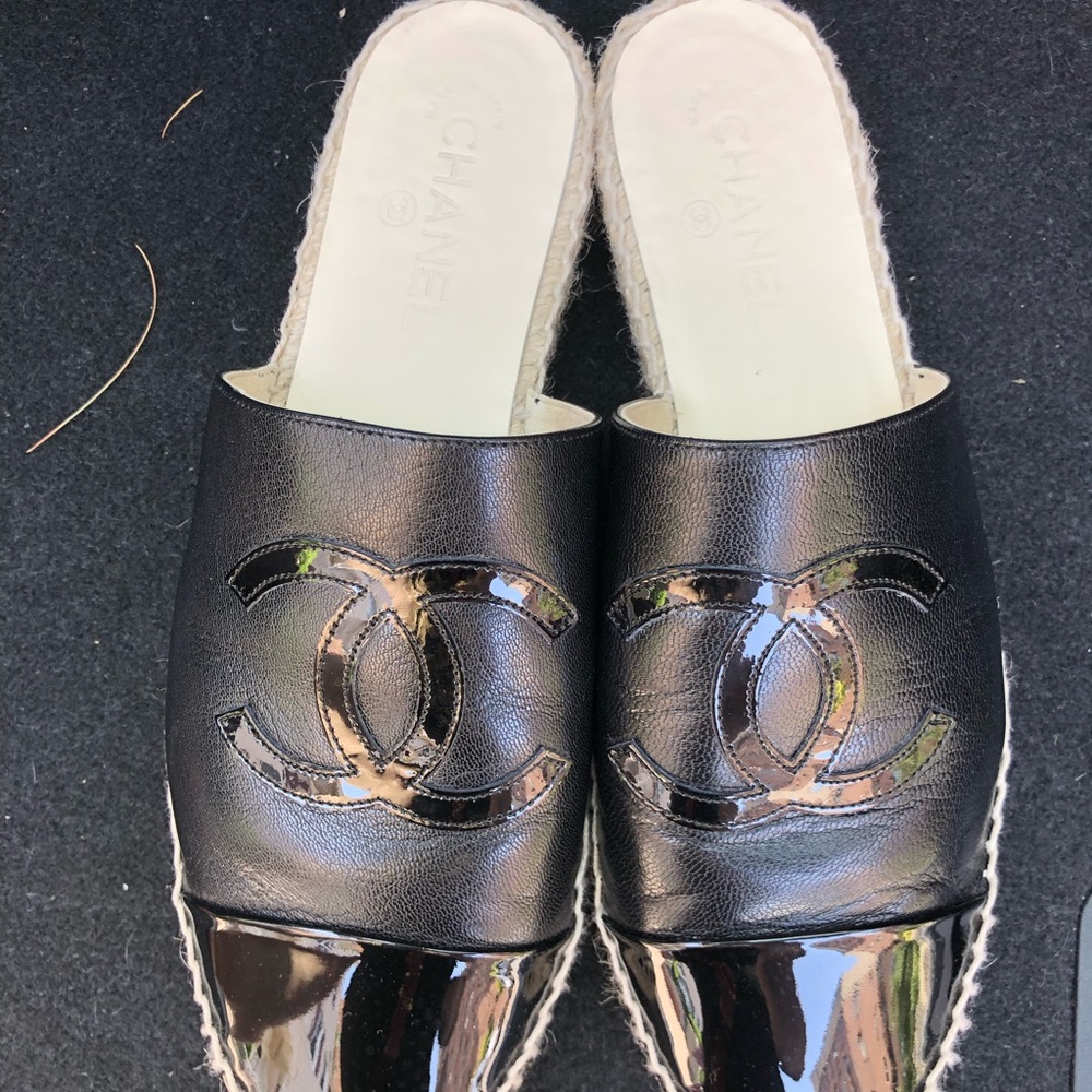 Chanel espadrille mules goatskin parent CC size 41